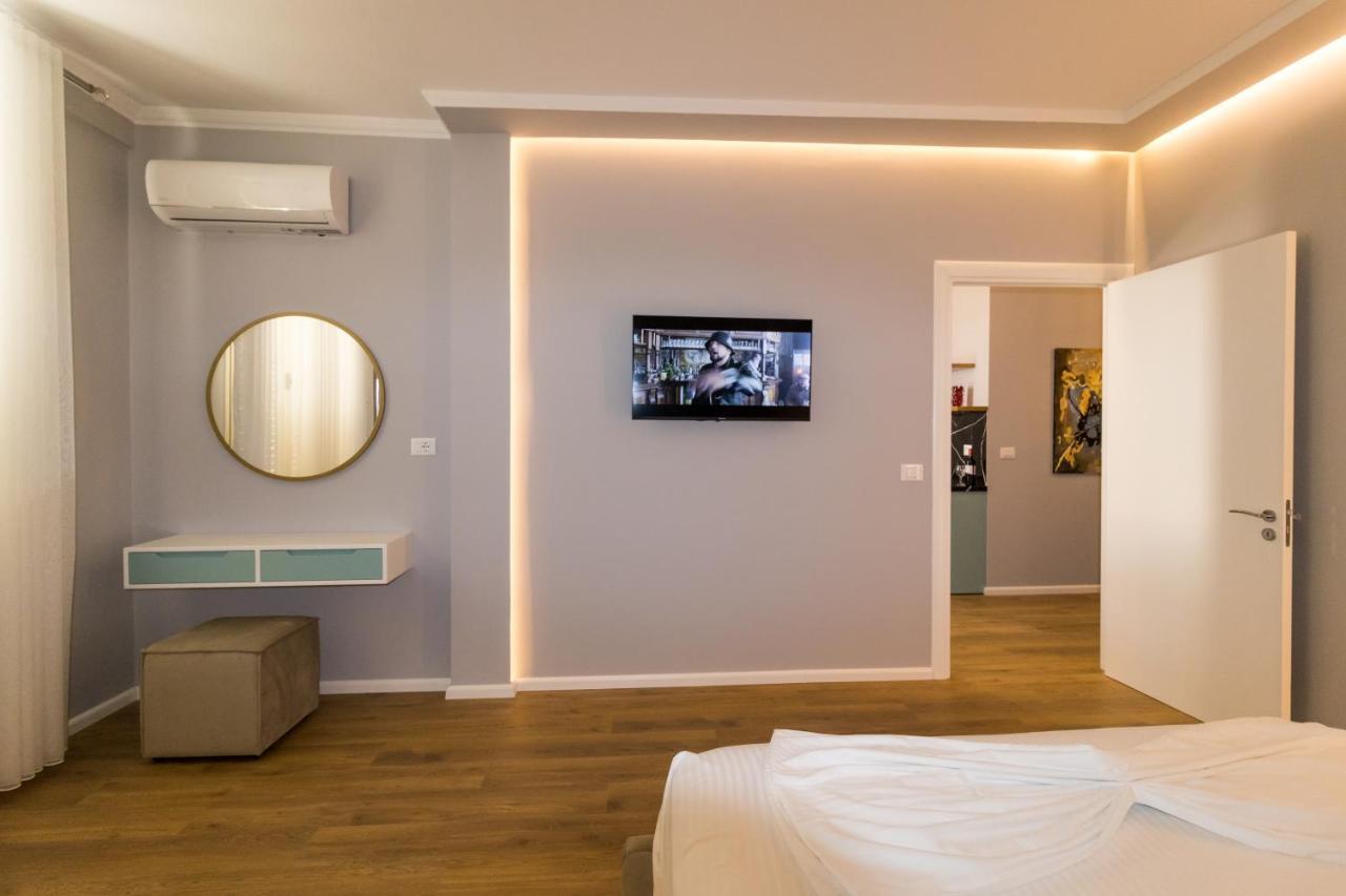 Nikaj Premium Apart-Hotel Vlore Exterior photo