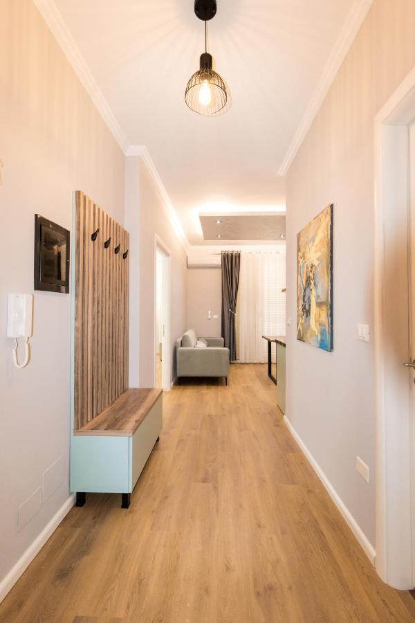 Nikaj Premium Apart-Hotel Vlore Exterior photo